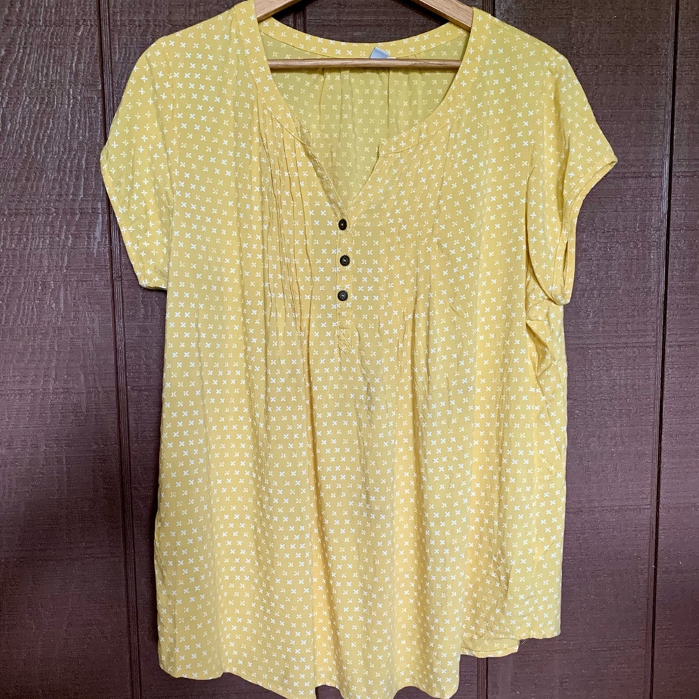 Yellow Sonoma Short Sleeve Blouse